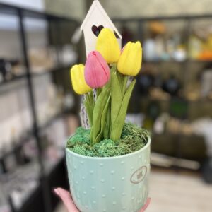 Tulipános asztaldísz